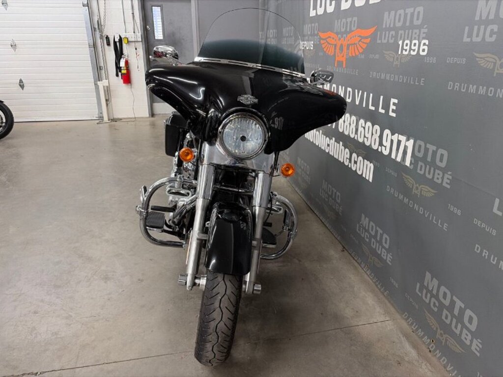 Harley-Davidson FLD Switchback 2012