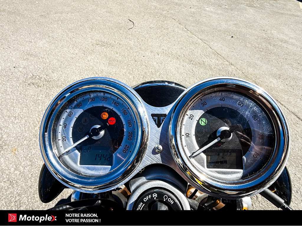 Triumph Thruxton RS 2022