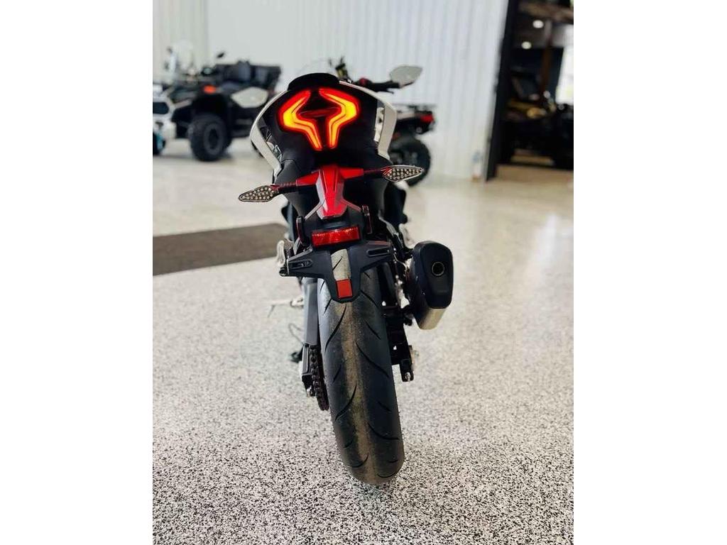 CFMOTO 450 SS 2025