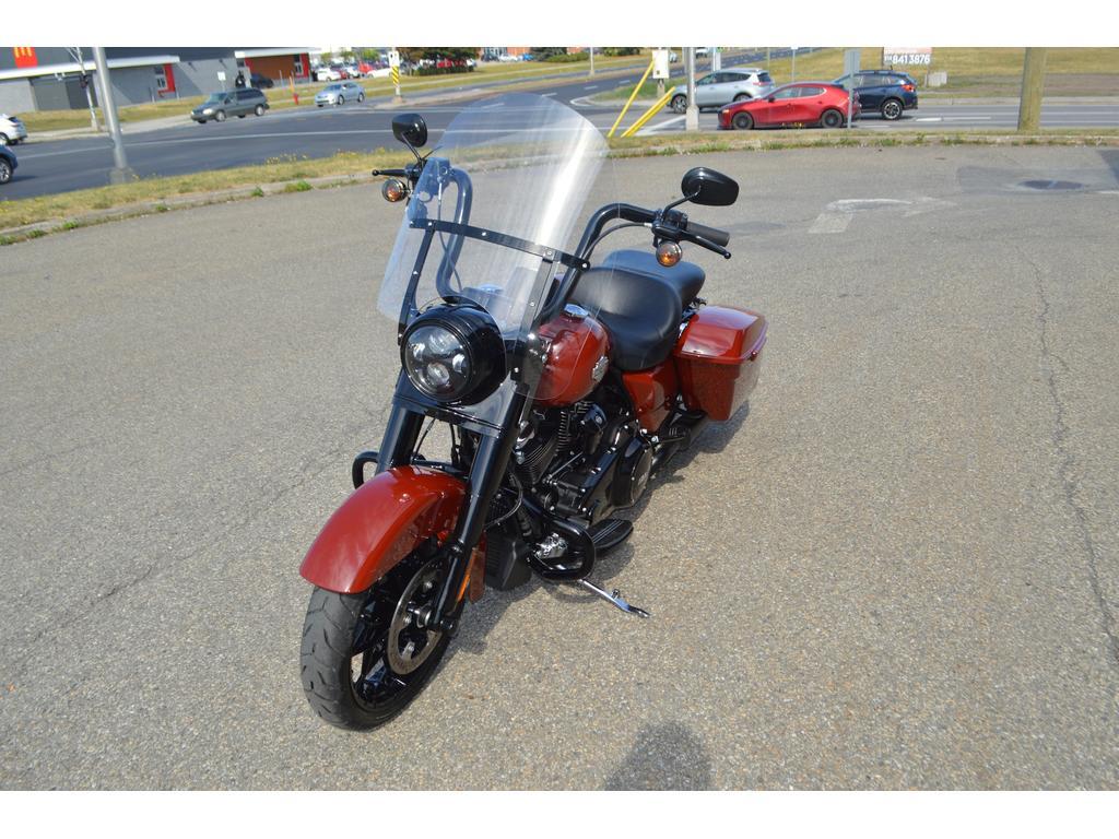 Harley-Davidson FLHRXS Road King Special 2024