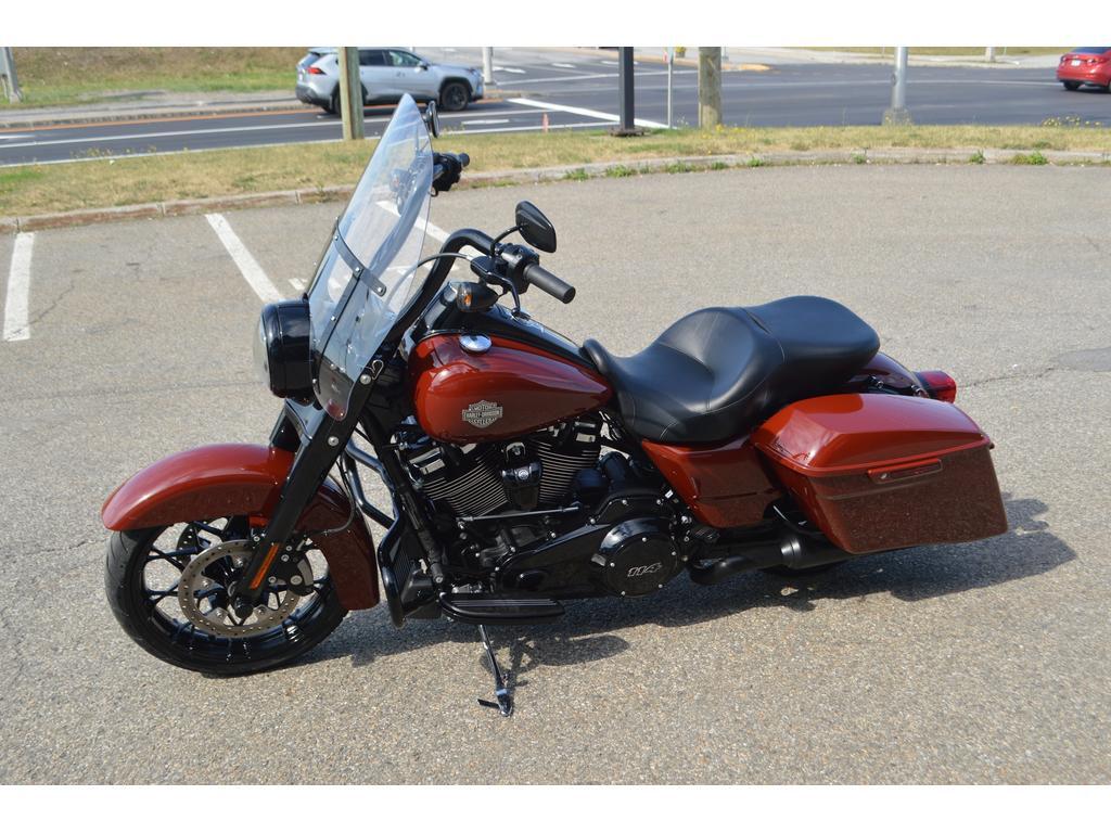 Harley-Davidson FLHRXS Road King Special 2024