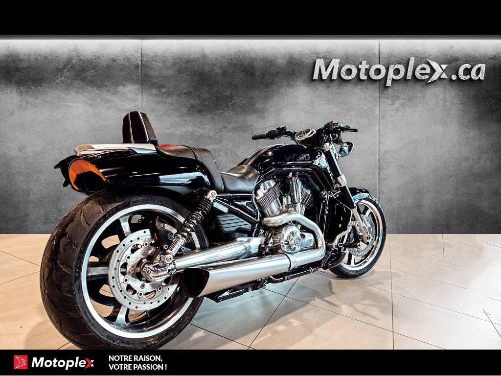 Harley-Davidson VROD MUSCLE VRSCF 2011