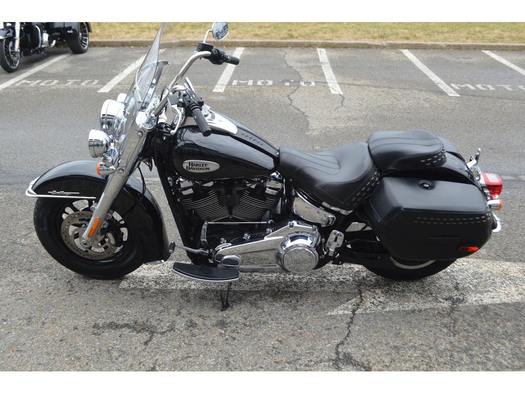 Harley-Davidson FLHCS Heritage Classic 114 2022