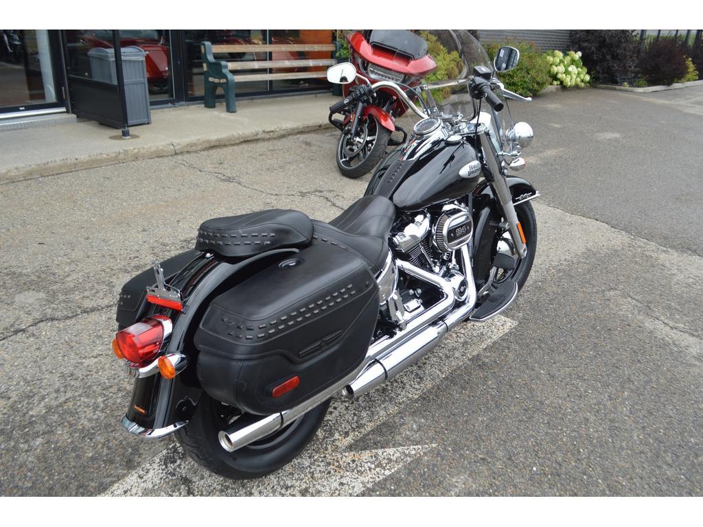 Harley-Davidson FLHCS Heritage Classic 114 2022