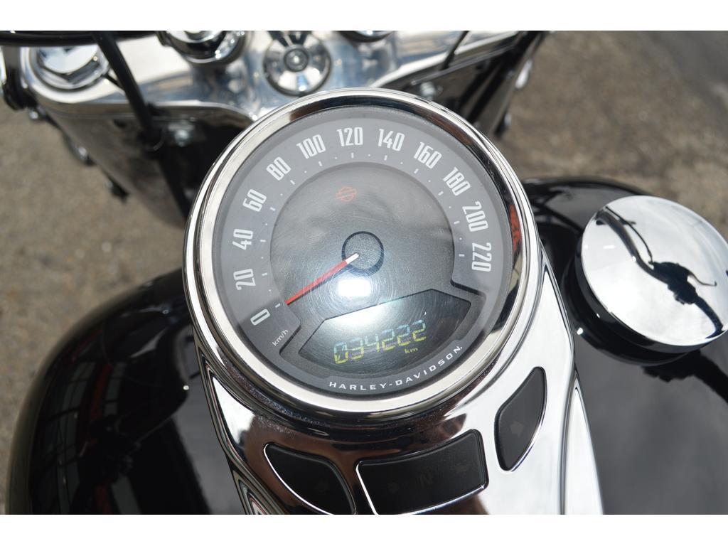 Harley-Davidson FLHCS Heritage Classic 114 2022