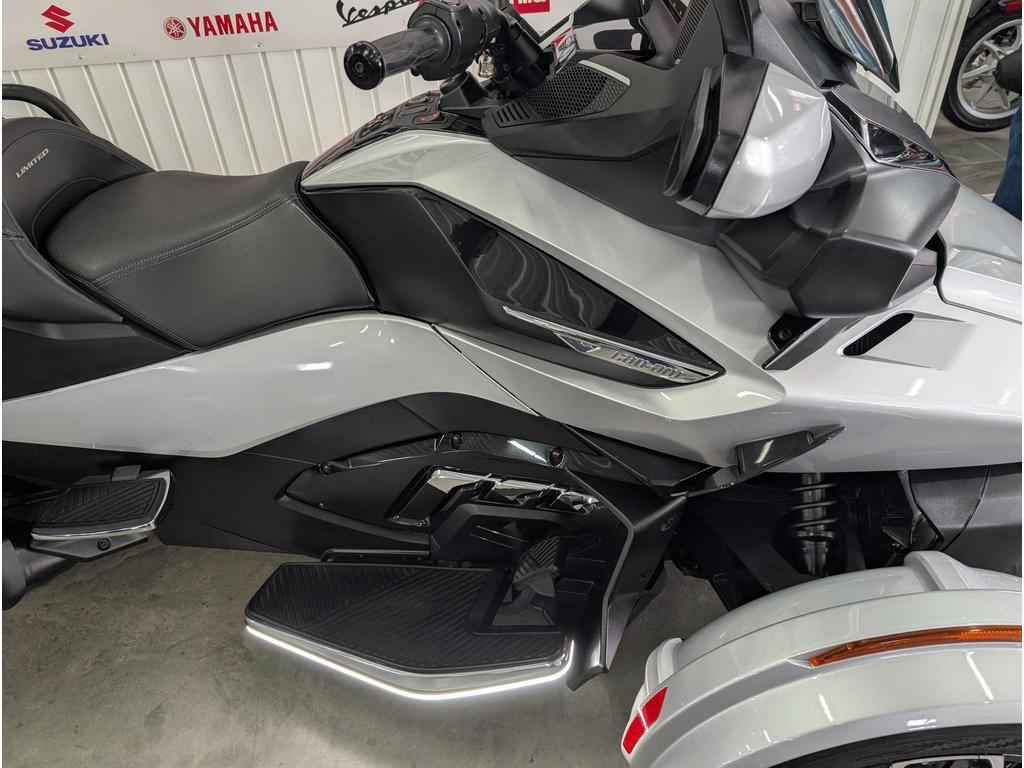 Can-Am Spyder 2022