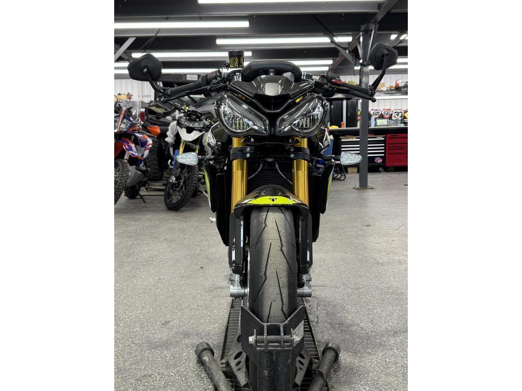 Triumph STREET TRIPLE 765 MO 2026