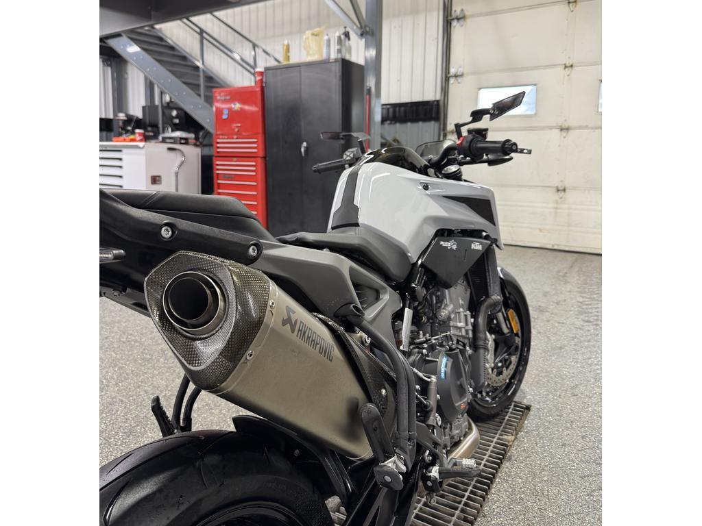 KTM DUKE 790 2024