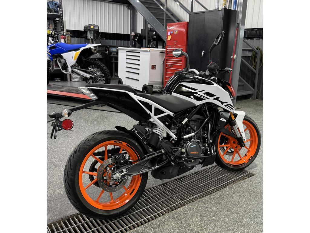 KTM 200 Duke 2020