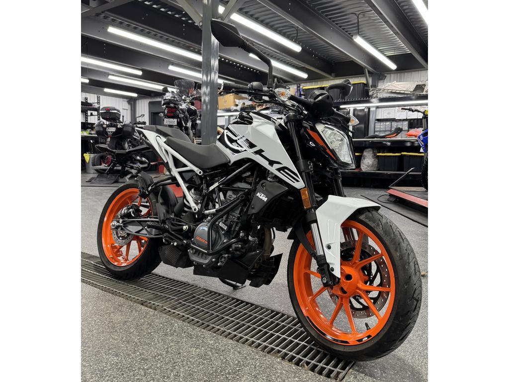 KTM 200 Duke 2020