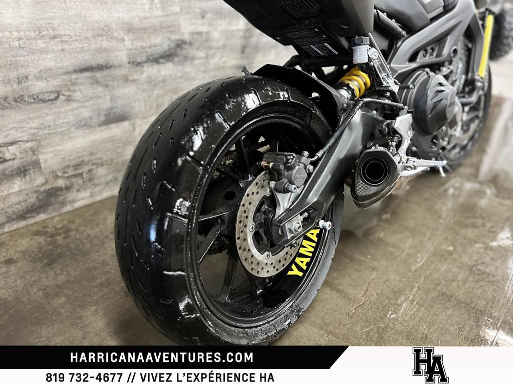 Yamaha FZ-09 2015