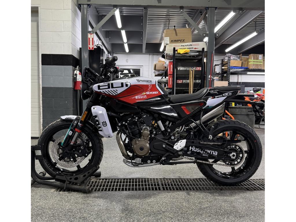 Husqvarna Svartpilen 801 2025
