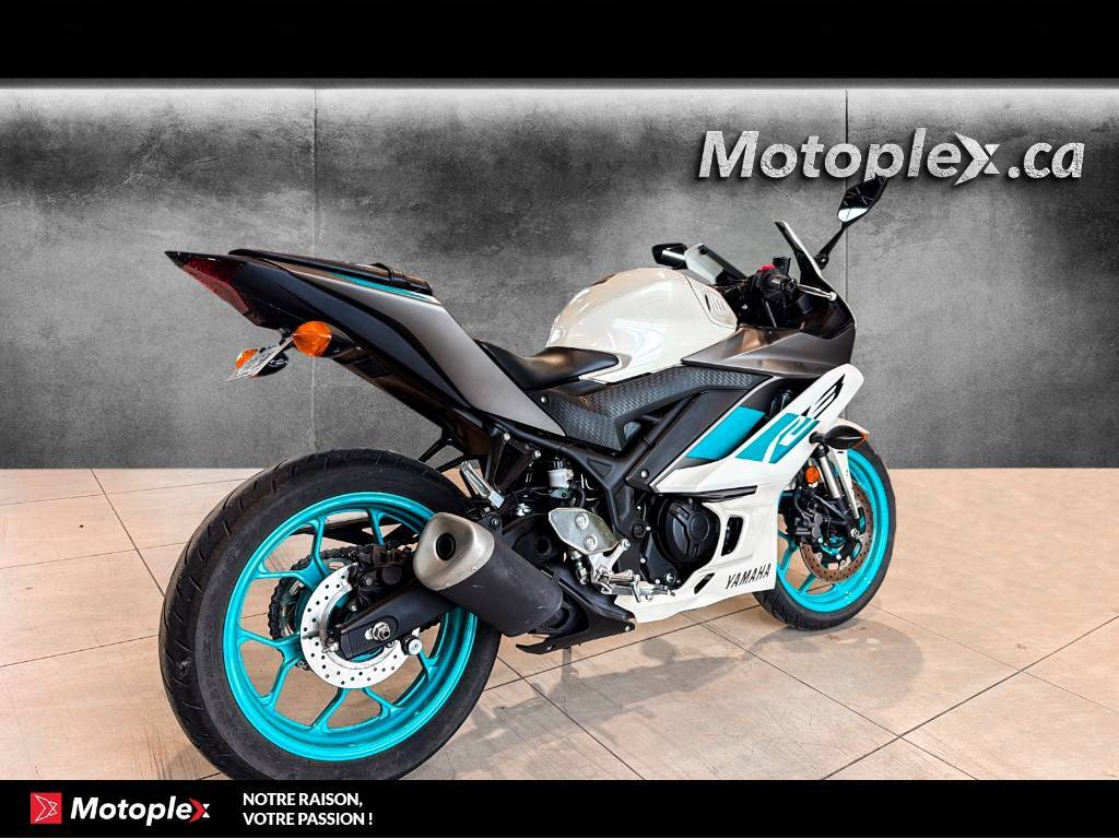 Yamaha YZF R3 *2943 KM* 2024