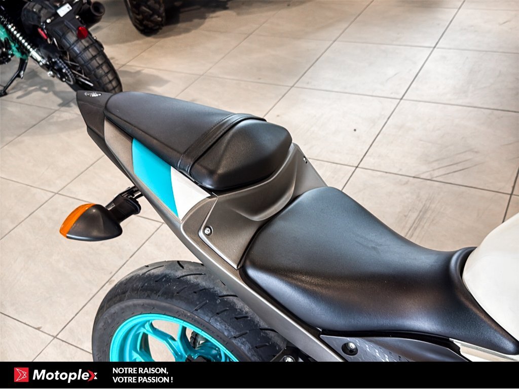Yamaha YZF R3 *2943 KM* 2024