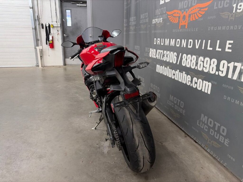 Yamaha YZF-R1 2019