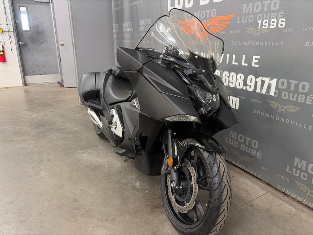 Honda NM4 2017