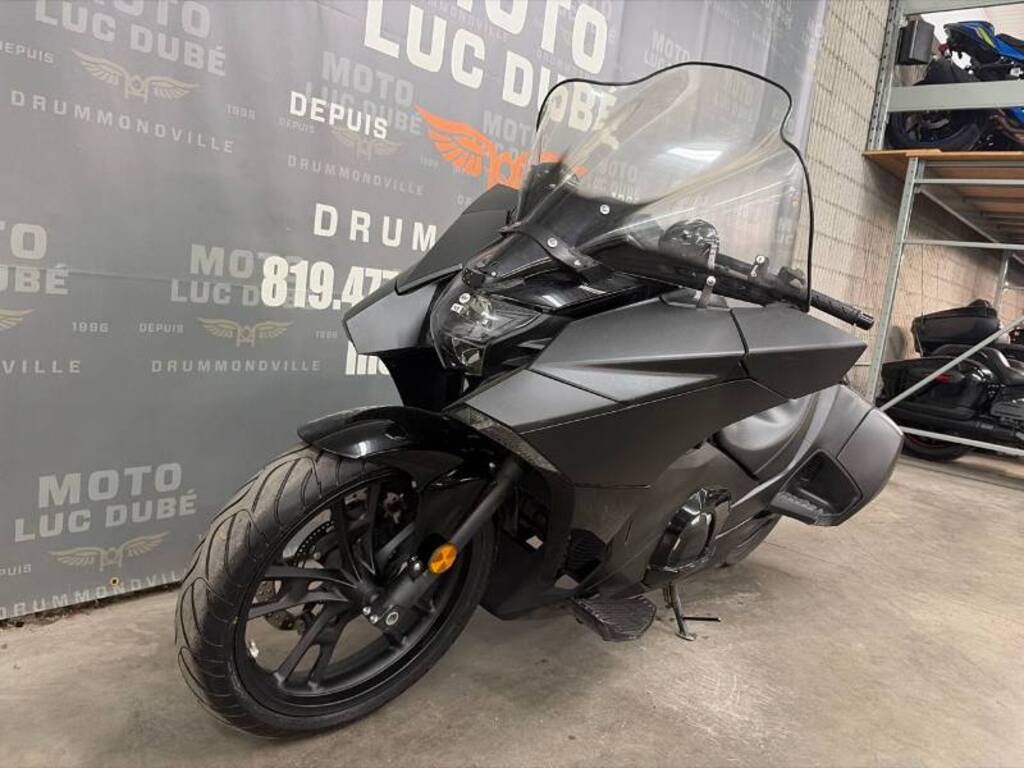 Honda NM4 2017