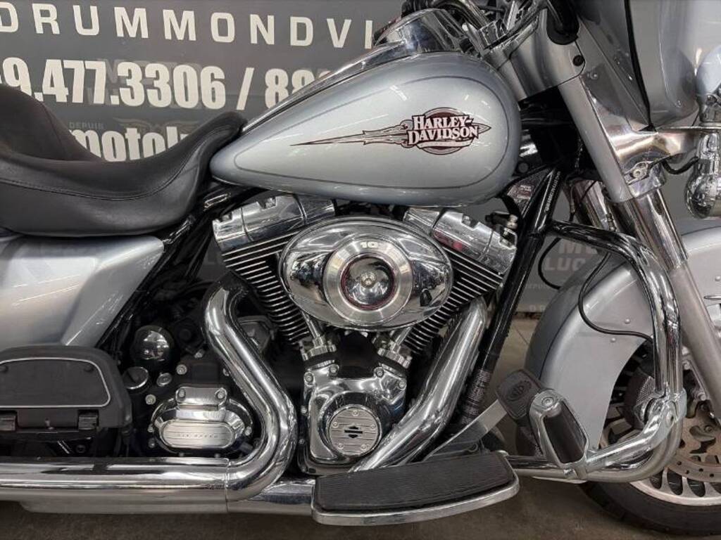 Harley-Davidson FLHTC Electra Glide Classic 2012