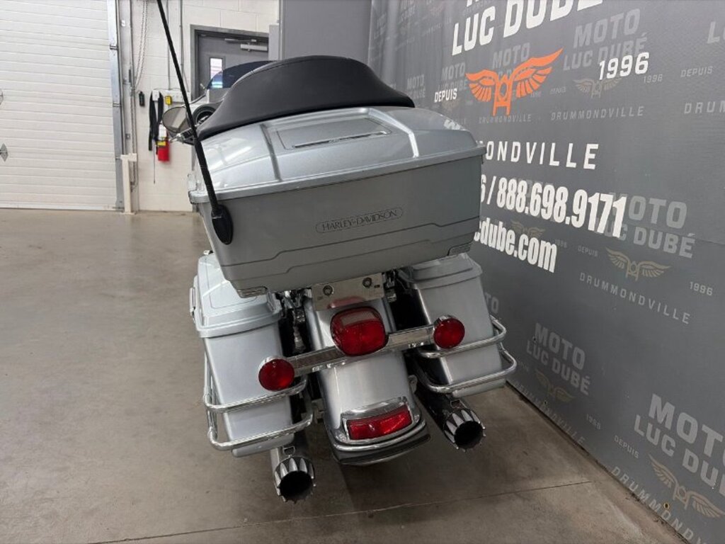 Harley-Davidson FLHTC Electra Glide Classic 2012