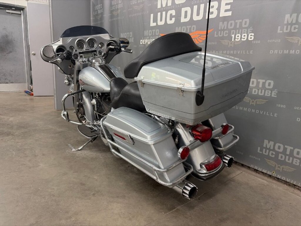 Harley-Davidson FLHTC Electra Glide Classic 2012