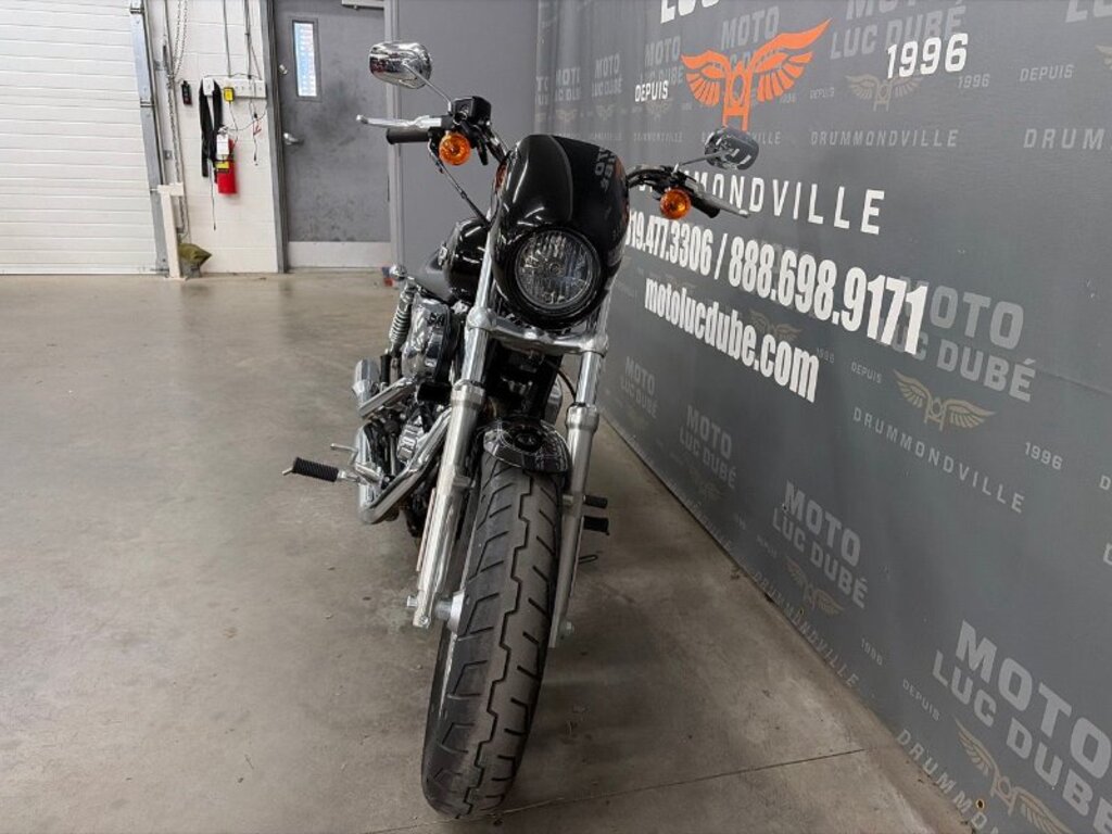 Harley-Davidson XL1200C Sportster 1200 Custom 2015