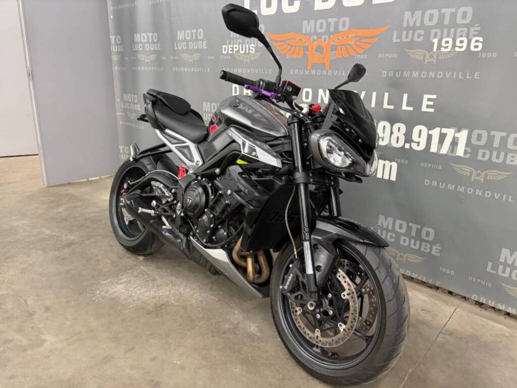Triumph Street Triple 765 R 2024