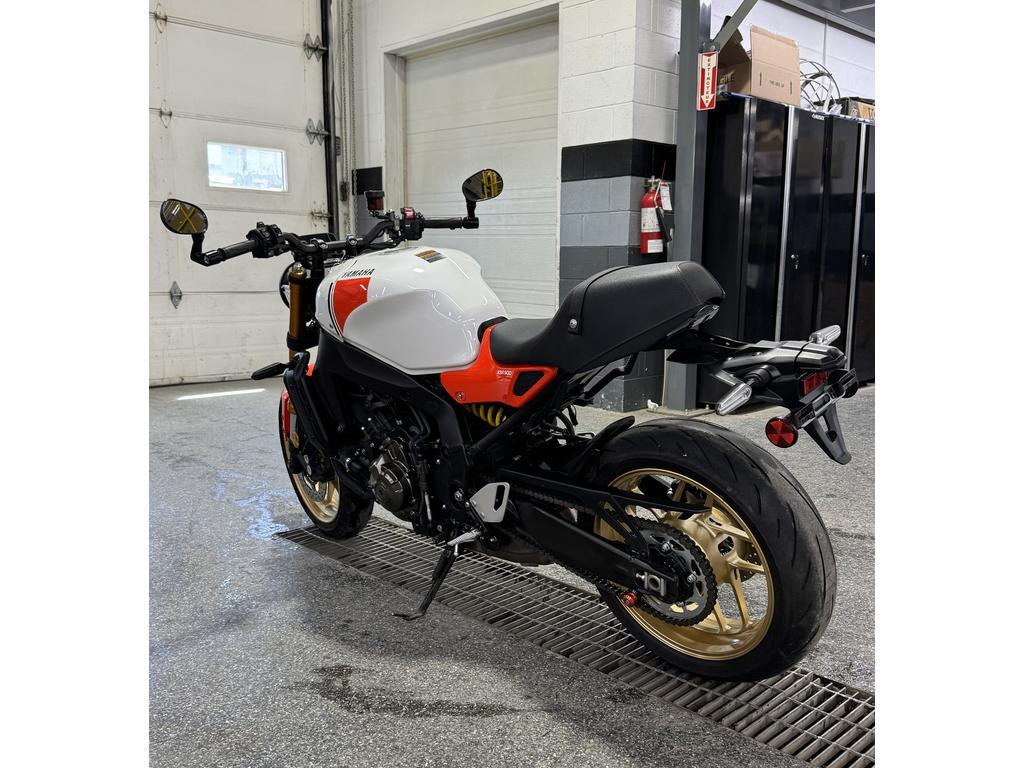 Yamaha XSR900 2024