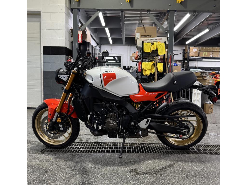 Yamaha XSR900 2024