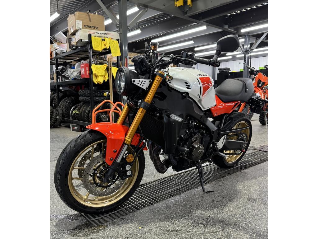 Yamaha XSR900 2024