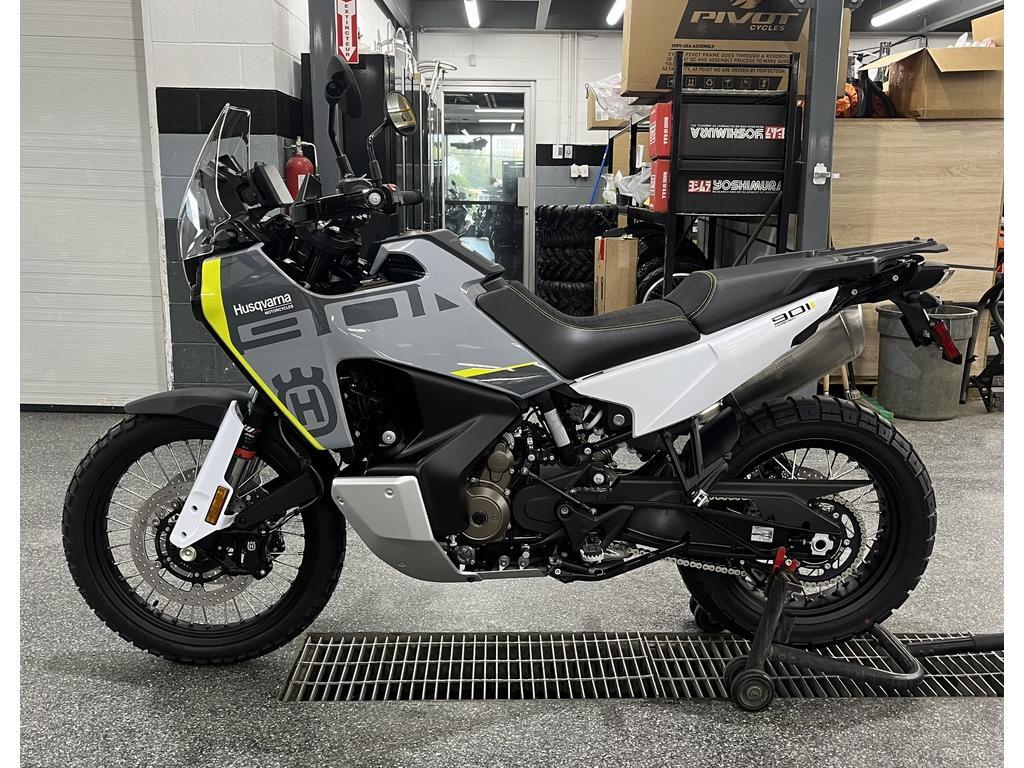 Husqvarna Norden 901 2025