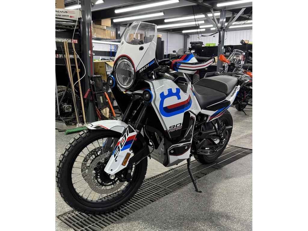 Husqvarna Norden 901 2025