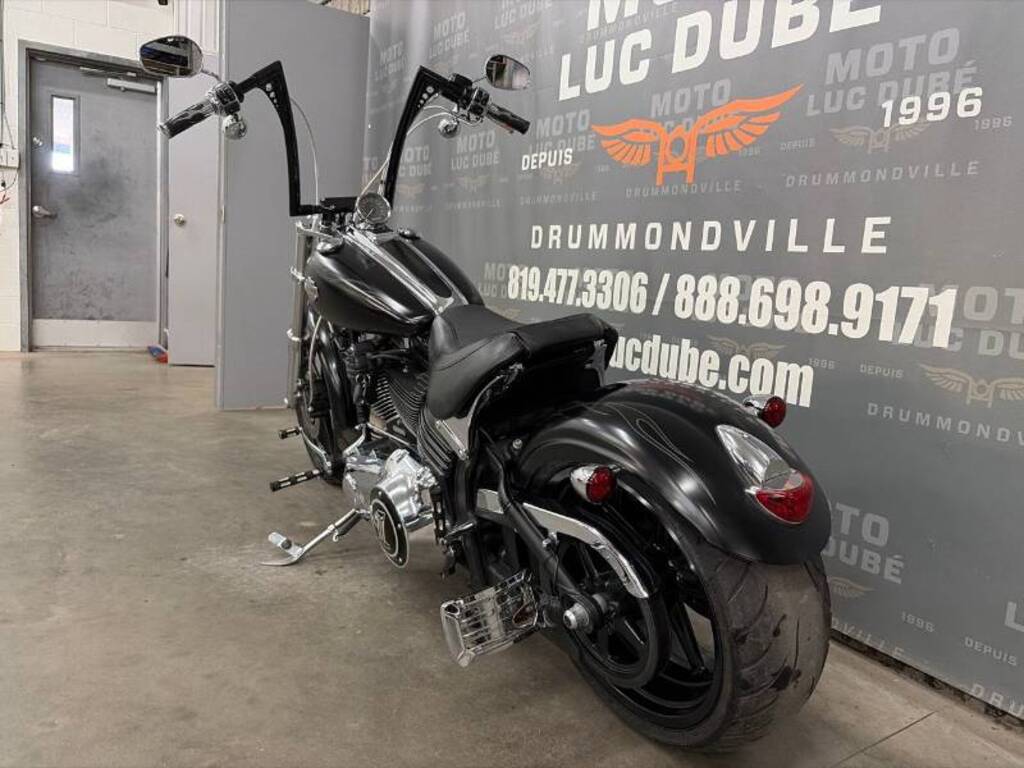 Harley-Davidson FXCWC Rocker C Softail 2010