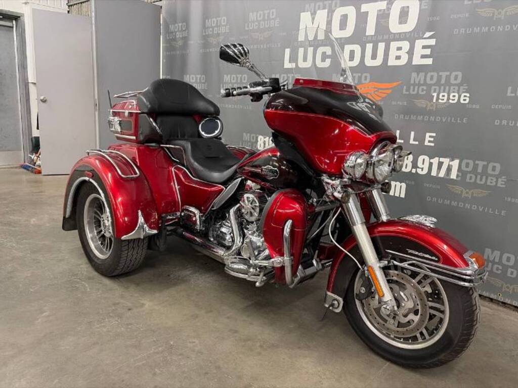 Harley-Davidson FLHTCUTG Tri Glide Ultra 2012