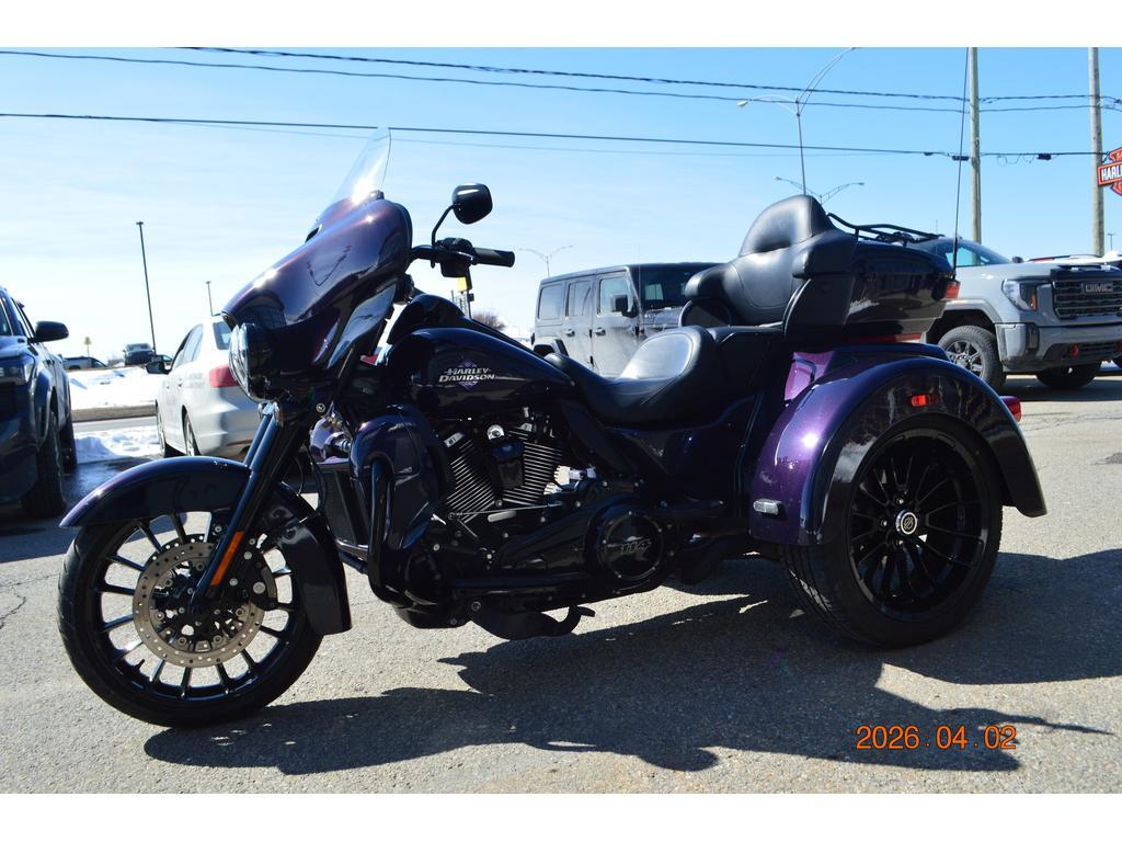 Harley-Davidson FLHTCUTG Tri Glide Ultra 2025