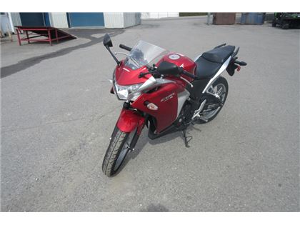 Honda CBR250R 2012