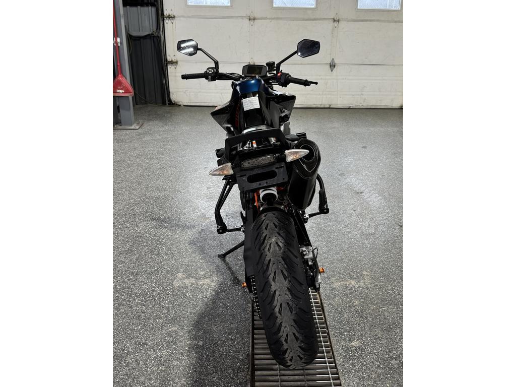 KTM DUKE 890 R 2022