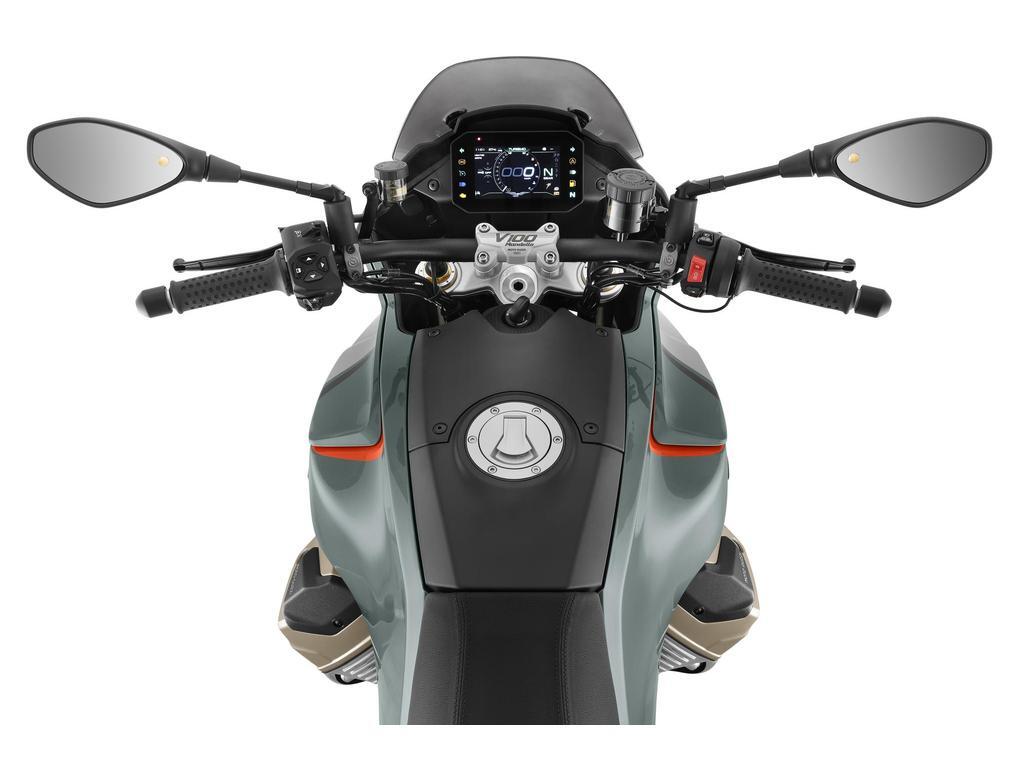 Moto Guzzi V100 MANDELLO S PFF 2025