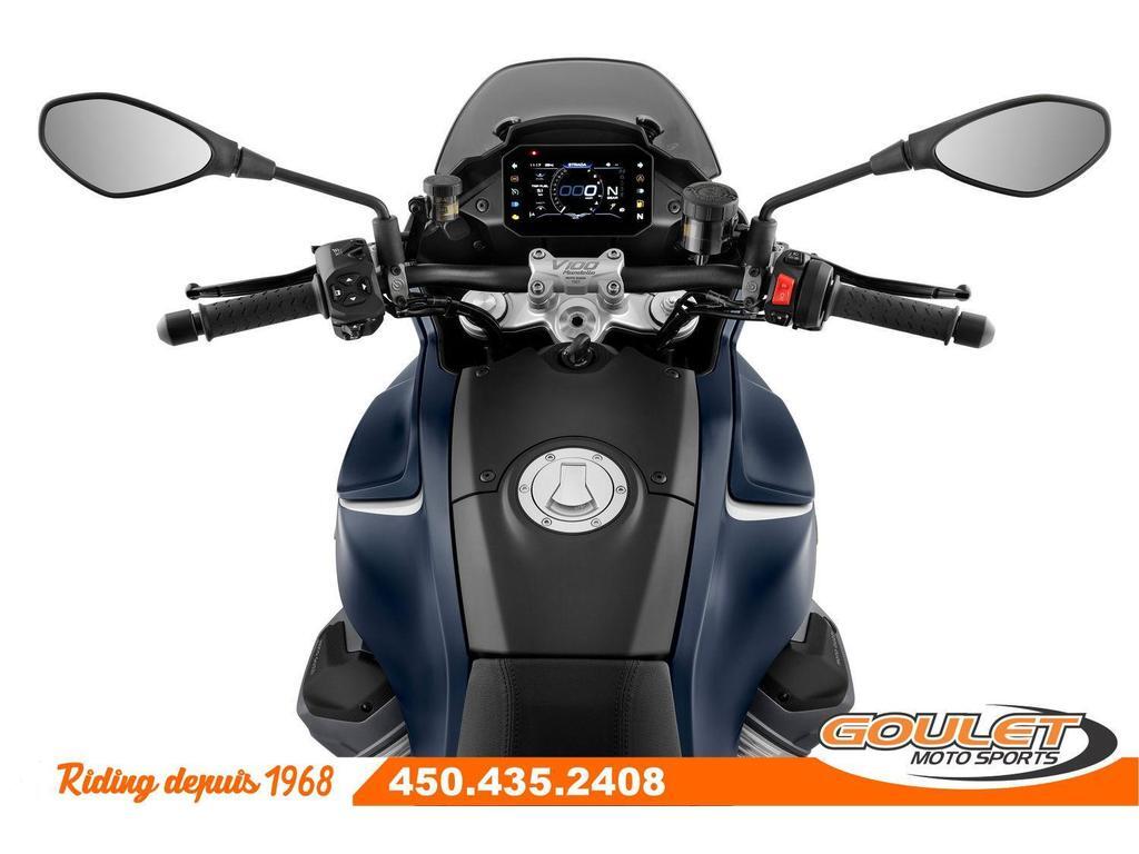 Moto Guzzi V100 Mandello 2026
