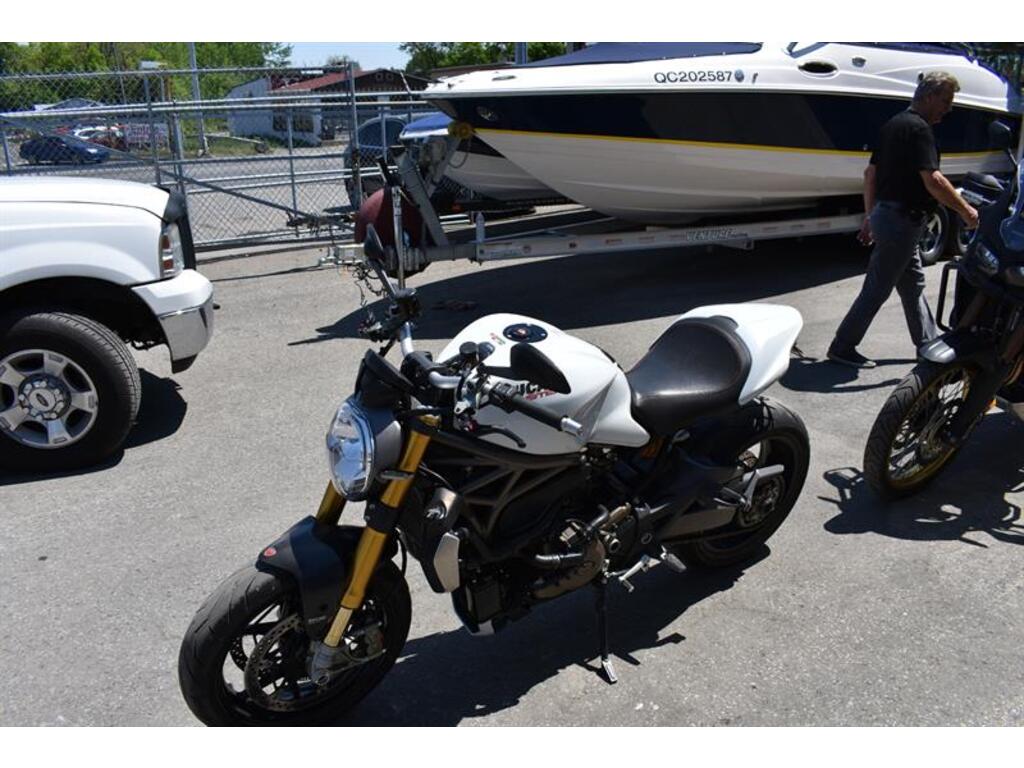 Ducati Monster 1200 S 2015