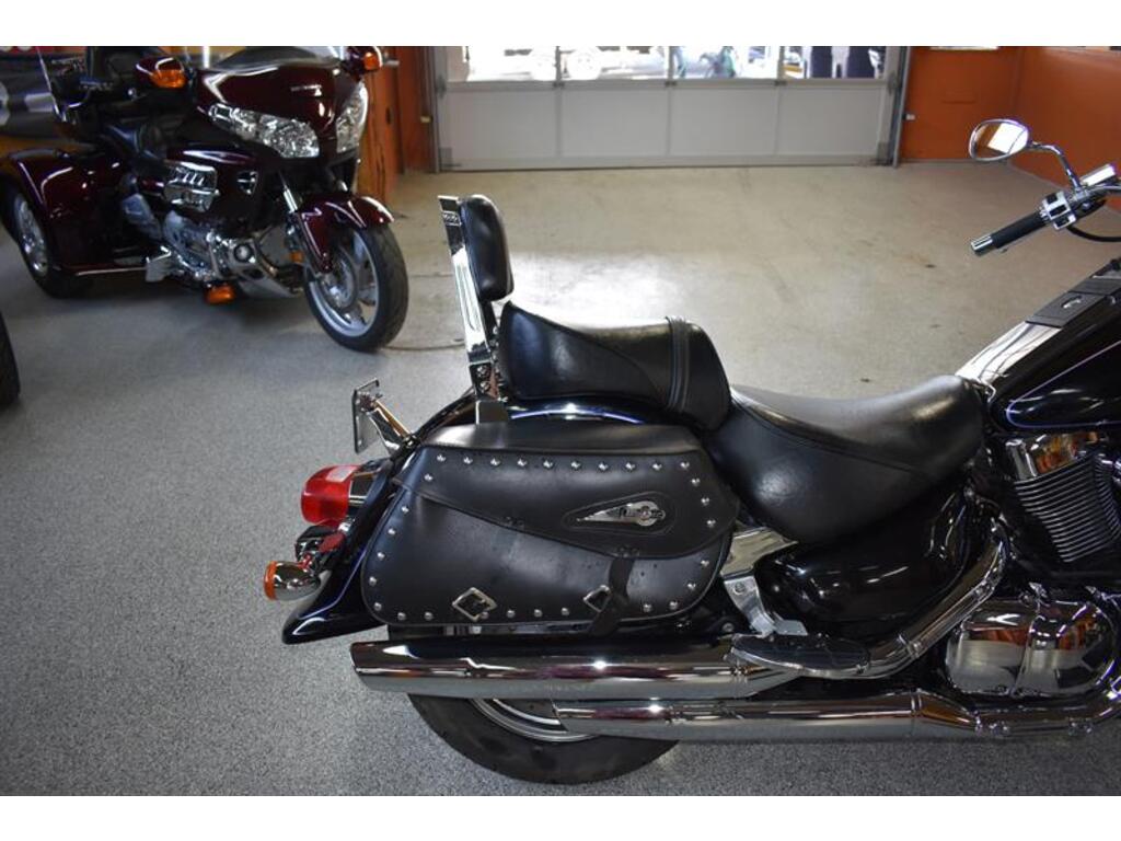 Suzuki Intruder 2004