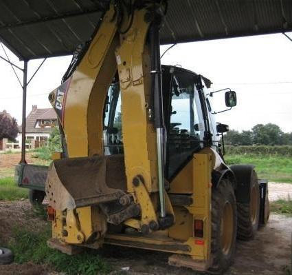 Tractopelle Caterpillar 432E Année 2006 à vendre