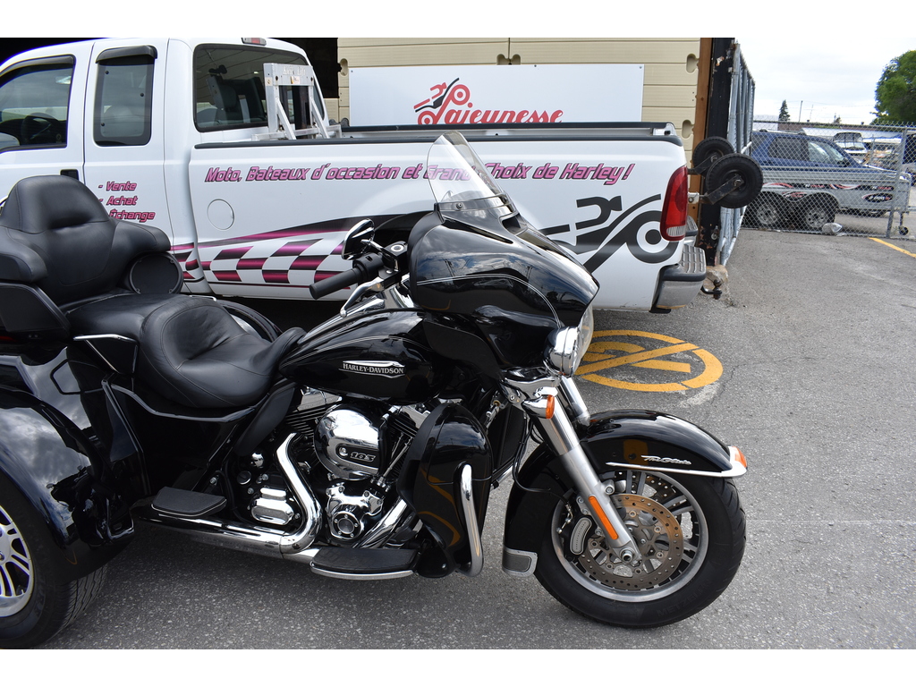 Harley-Davidson FLHTCUTG Tri Glide Ultra 2016