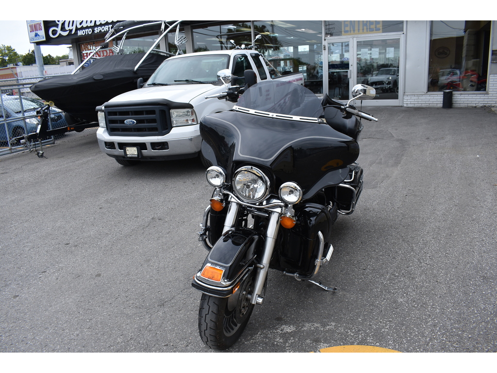 Harley-Davidson FLHTC Electra Glide Classic 2011