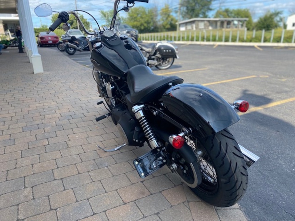 Harley-Davidson FXDB Dyna Street Bob 2012