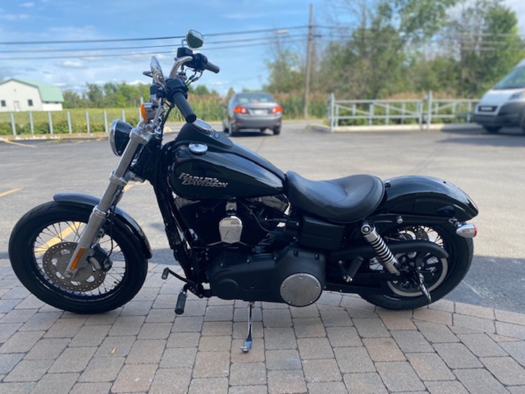 Harley-Davidson FXDB Dyna Street Bob 2012