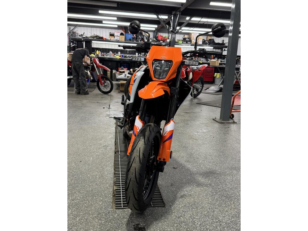 KTM 390 SMC R 2026