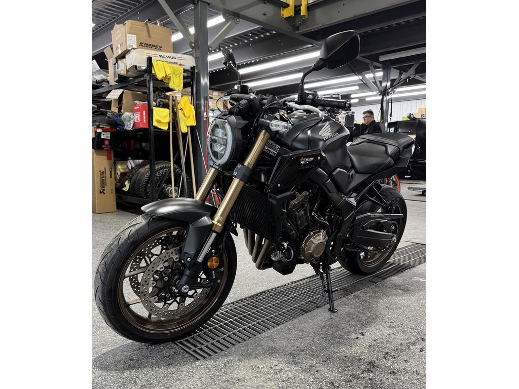 Honda CB650R 2021