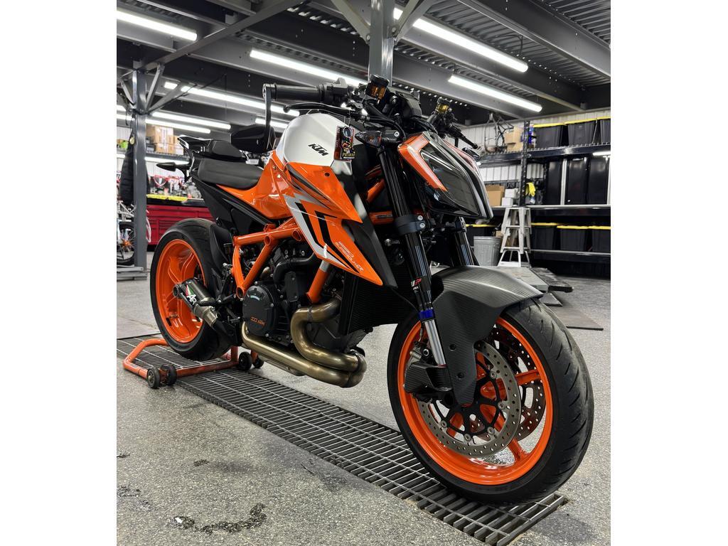 KTM 1290 SUPERDUKE EVO R 2023
