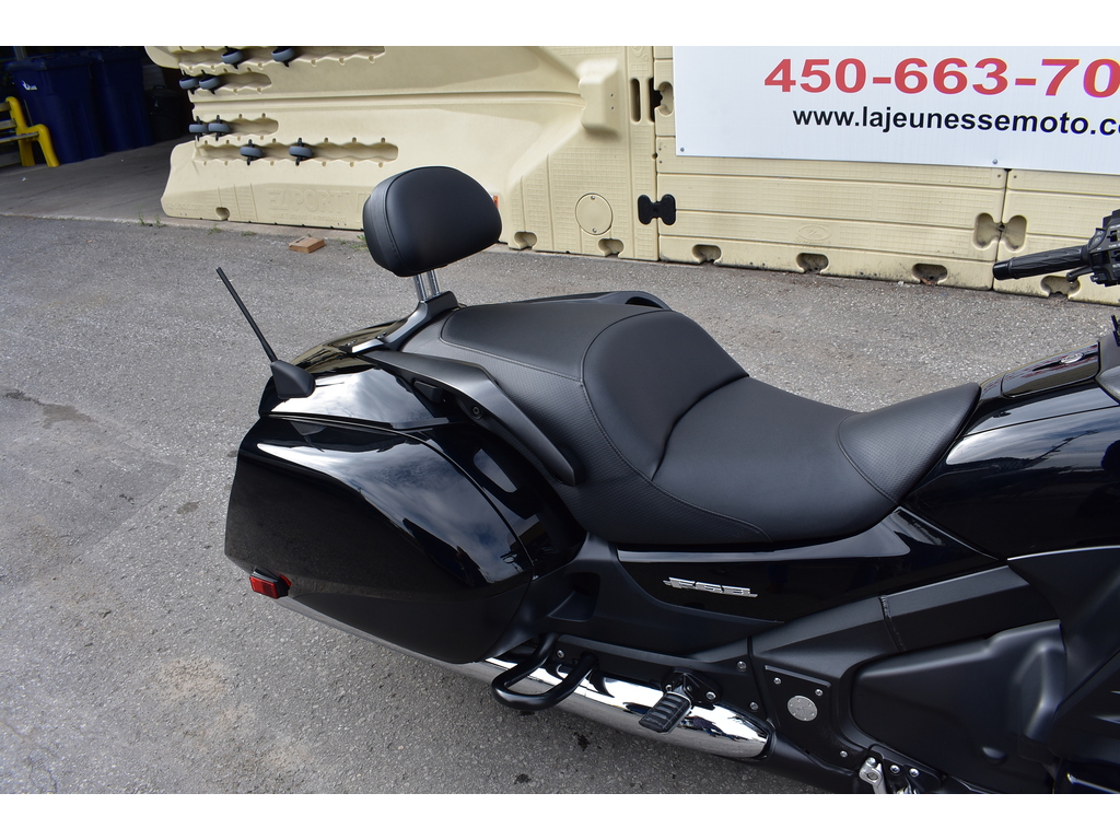 Honda Gold Wing F6B ABS 2014